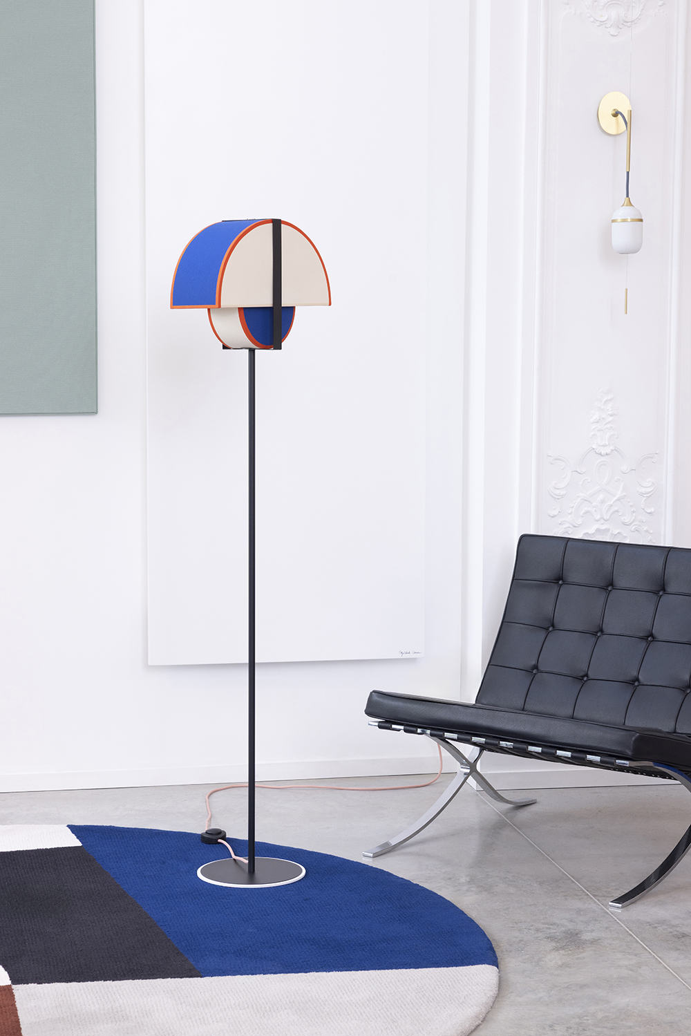 Lampe Grand Arto Tissu Nude Beige Et Bleu Klein Fabriqu En France