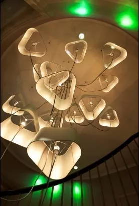 Lustre 16 vu du dessous.jpg