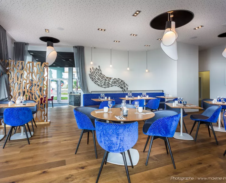 Shore-Brasserie-La-Baule-Salle-Bleue-4.jpg