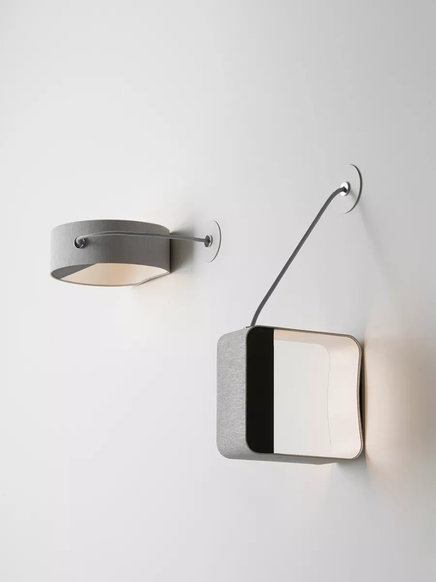 Wall lamp Small Square Eau de lumière - Solid oak - Designheure