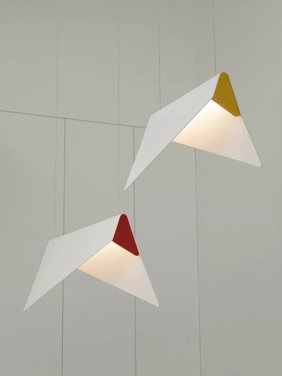 Suspension Grande Mobula - Blanc - Feutrine Orange/Jaune - Designheure