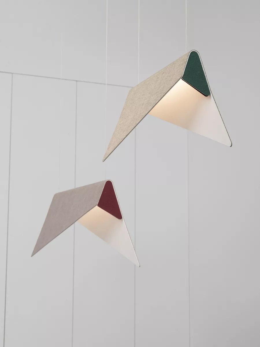 Pendant Light Large Mobula - Golden - Felt Green/Aubergine - Designheure