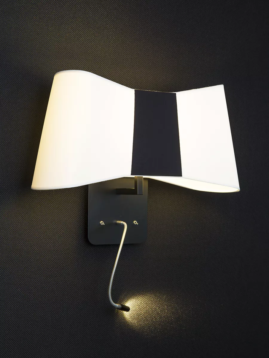 Wall lamp LED Grand Couture - White / Black - Designheure