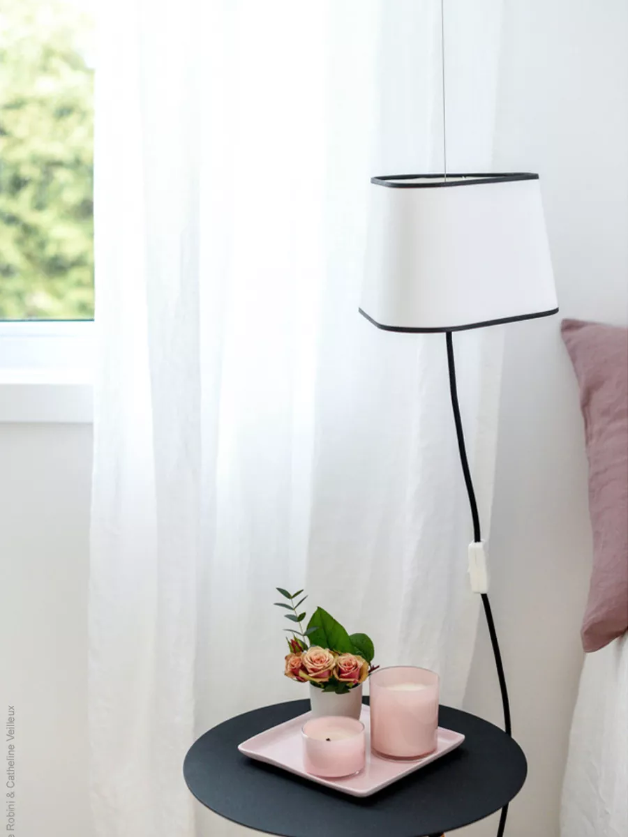 Nomadic Pendant Light Petit Nuage - White and black borders - Designheure