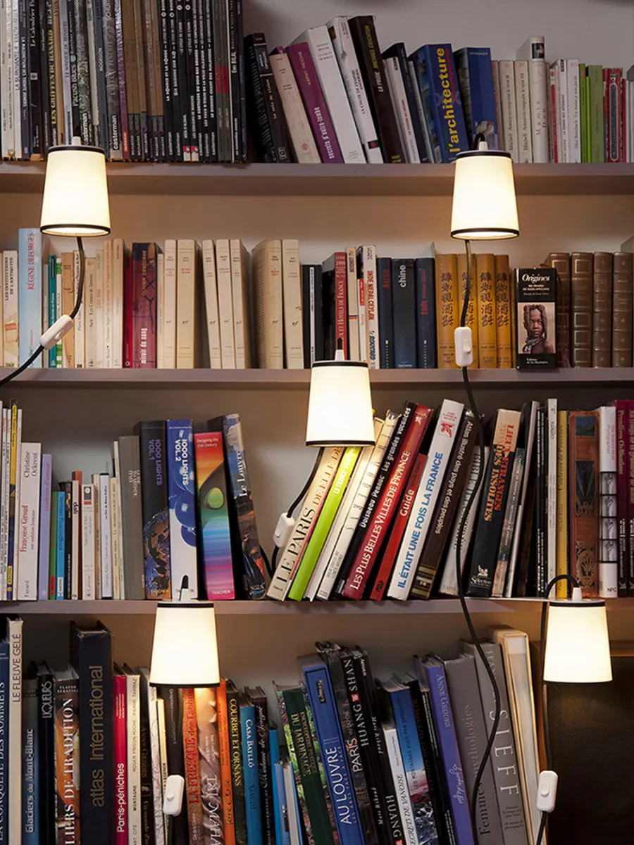 Lampe de bibliothèque Lightbook - Blanche bordure noire - Designheure