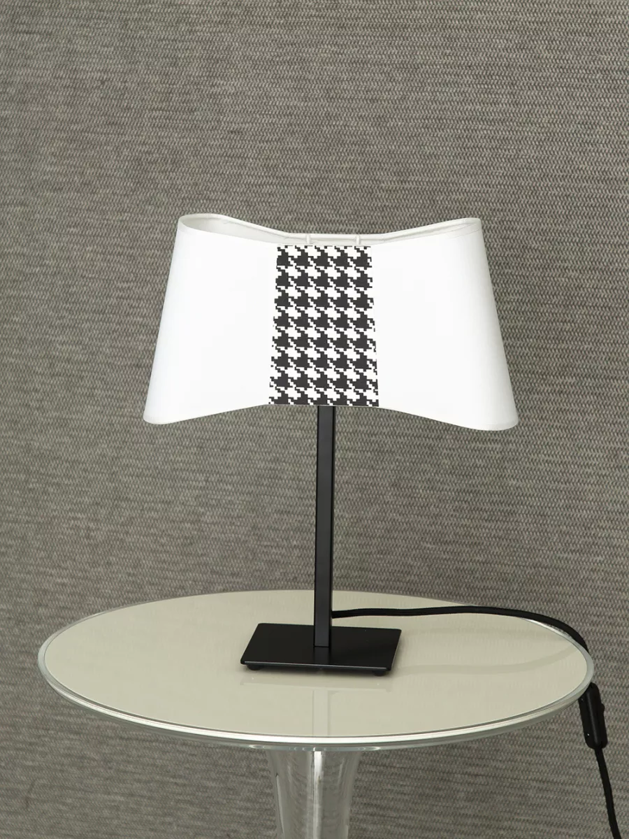 Table lamp Petit Couture - White / Houndstooth print - Designheure
