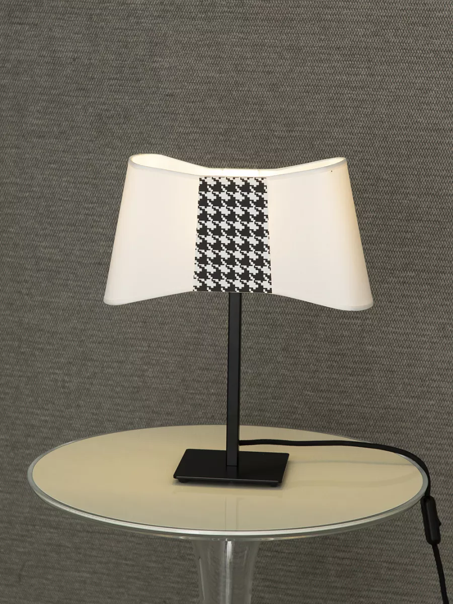 Table lamp Petit Couture - White / Houndstooth print - Designheure