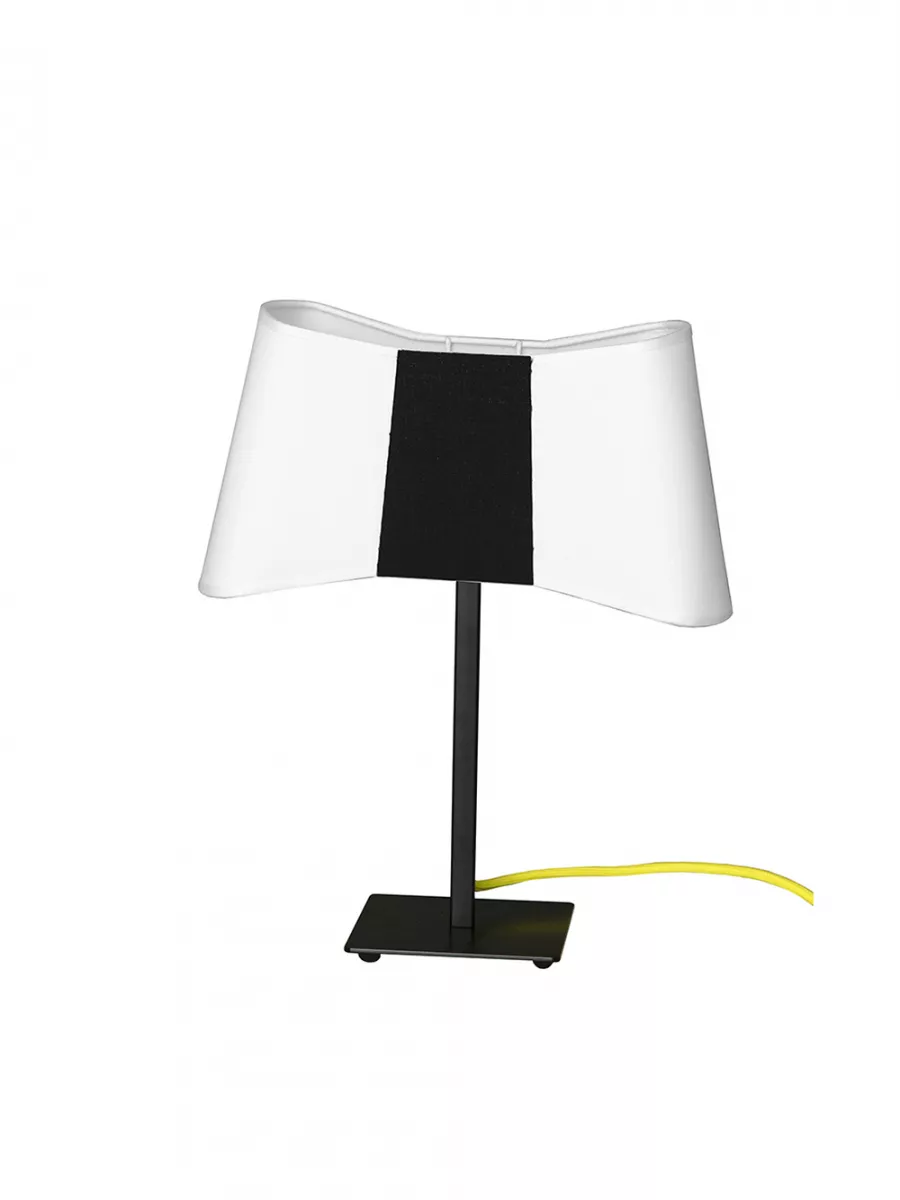 Lampe à poser Petit Couture - Blanc et Noir - Designheure