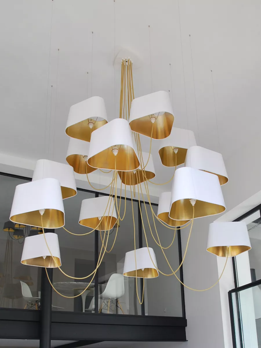 Chandelier 15 Grand Nuage - White diffusing / red cords - Designheure